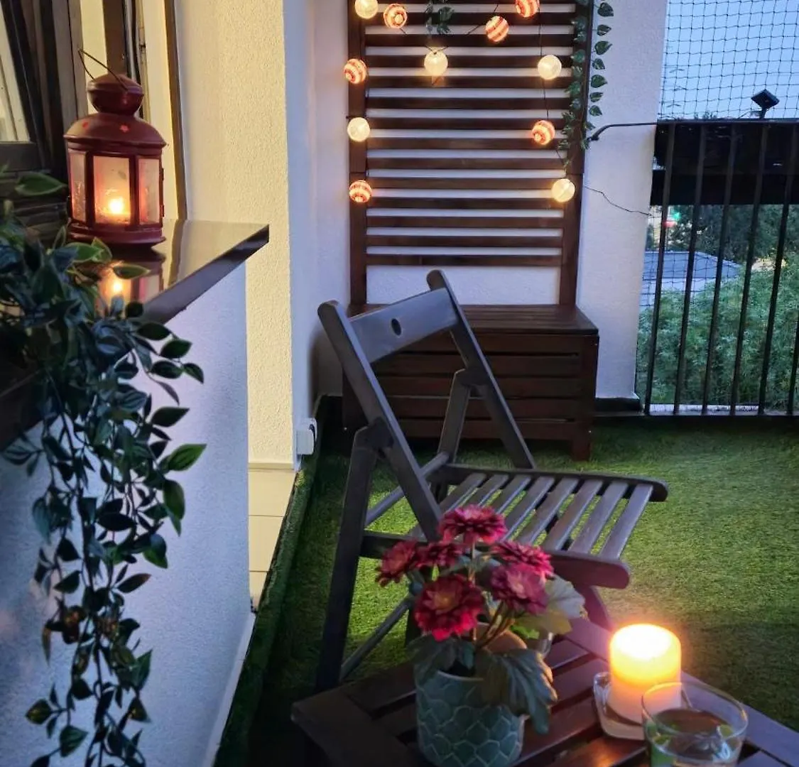 Comfortable Apartment In Good Location Warschau