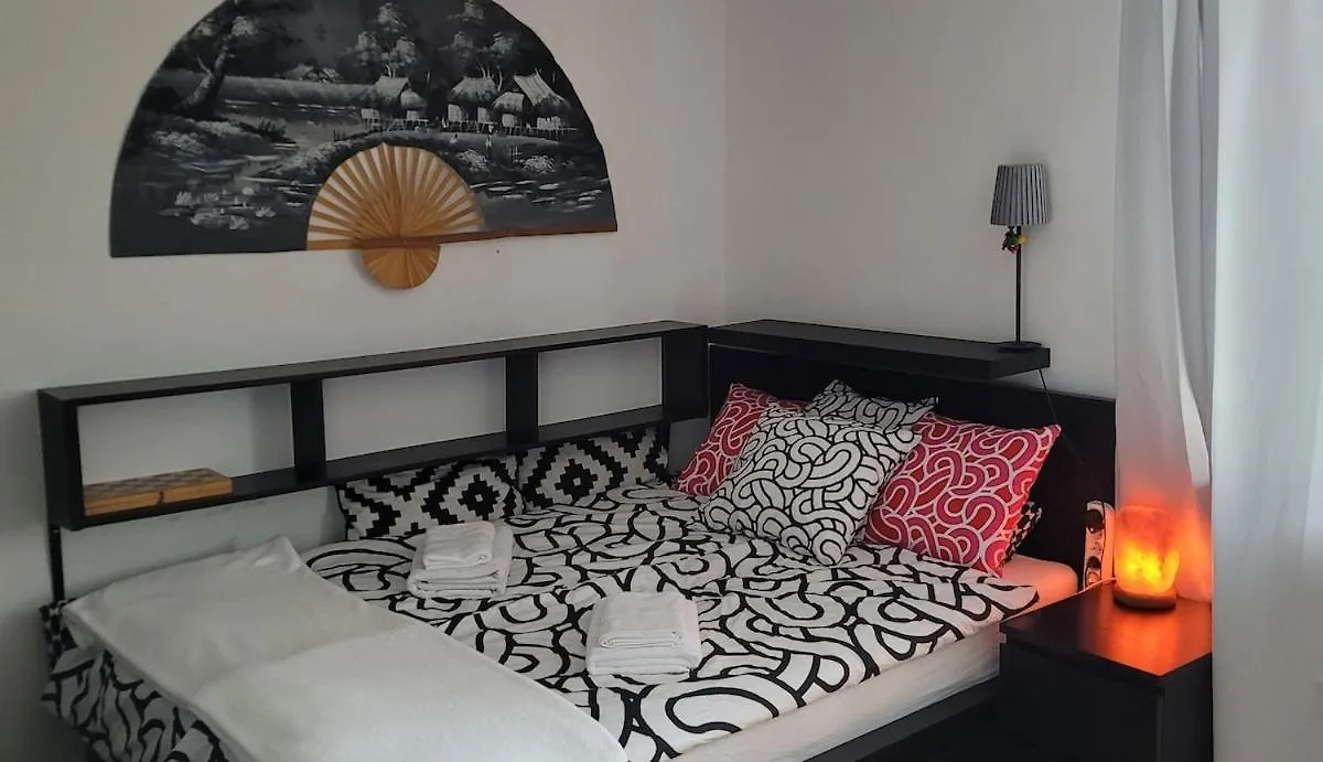 Comfortable Apartment In Good Location Warschau