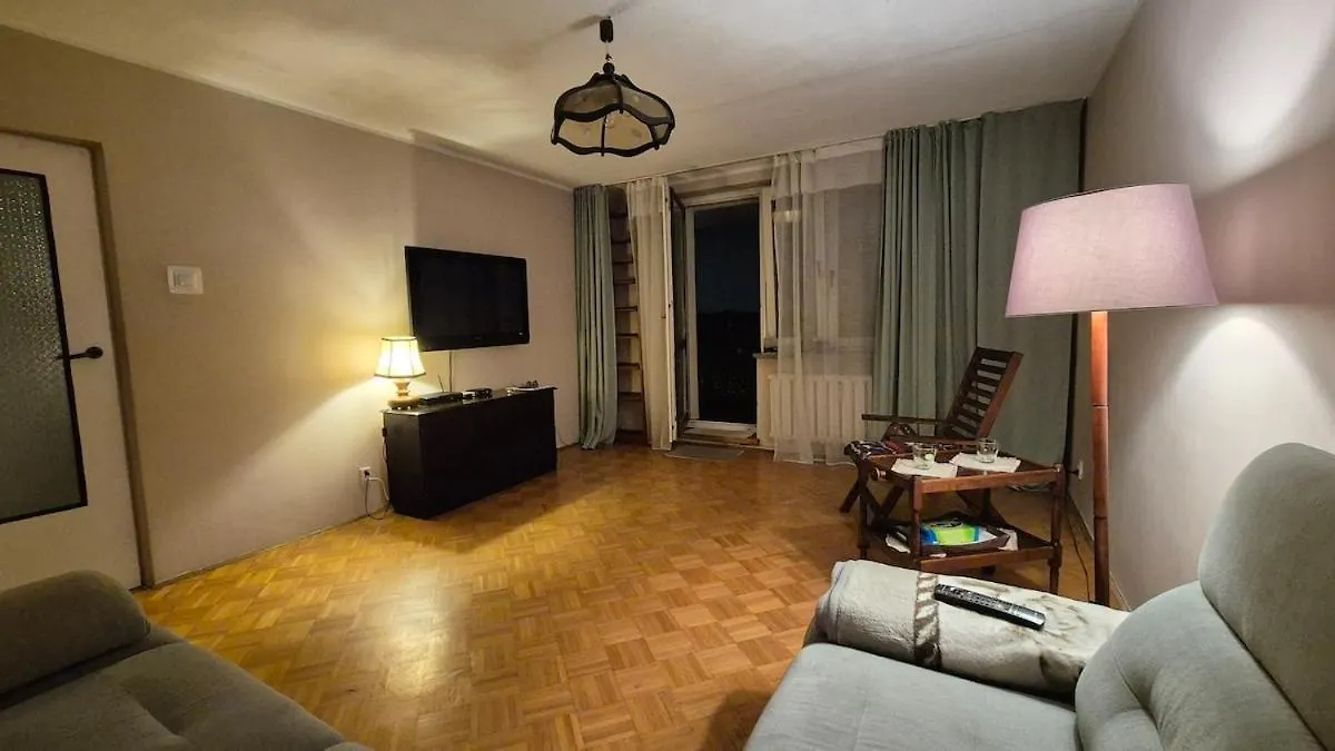 Comfortable Apartment In Good Location Warschau