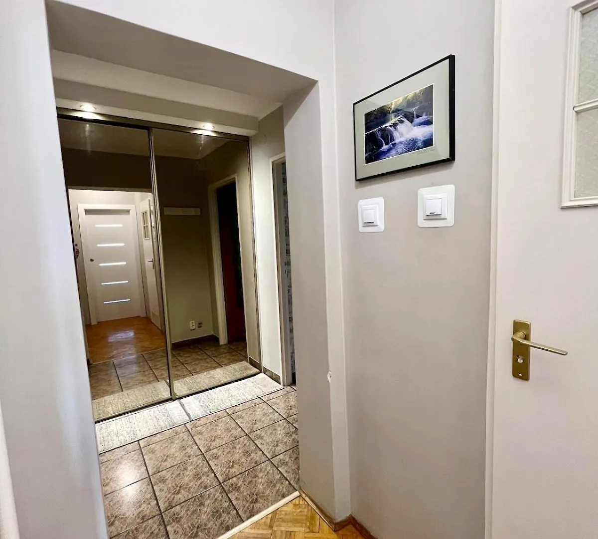 Comfortable Apartment In Good Location Varsó